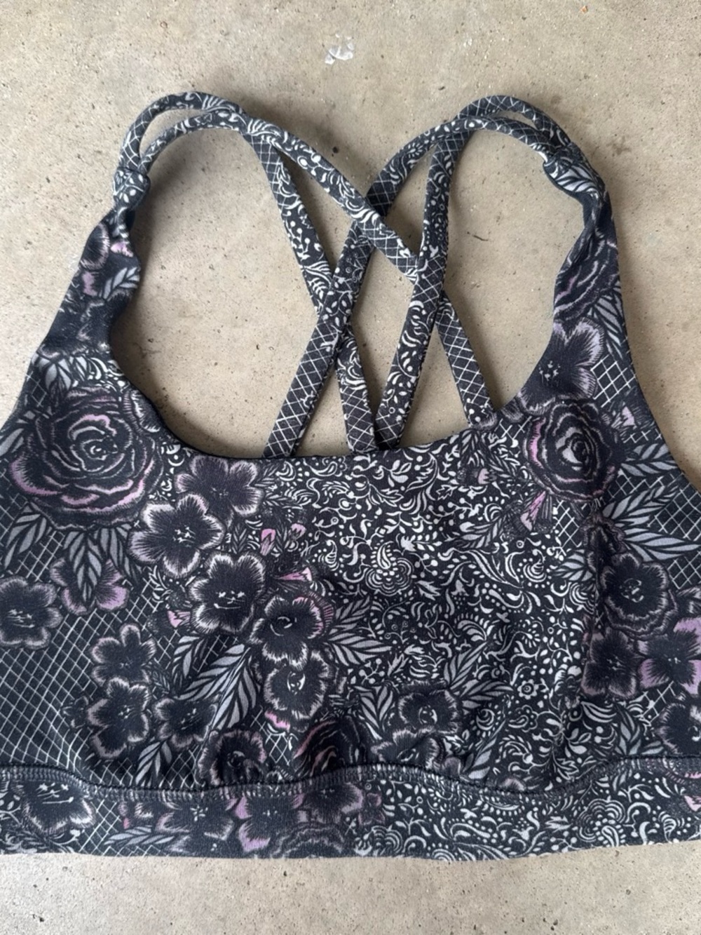 lululemon athletica Floral Strappy Sports Bra - Black & Light Pink